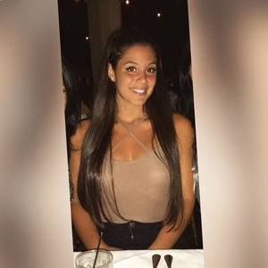 Meet your Posher, Anjelica